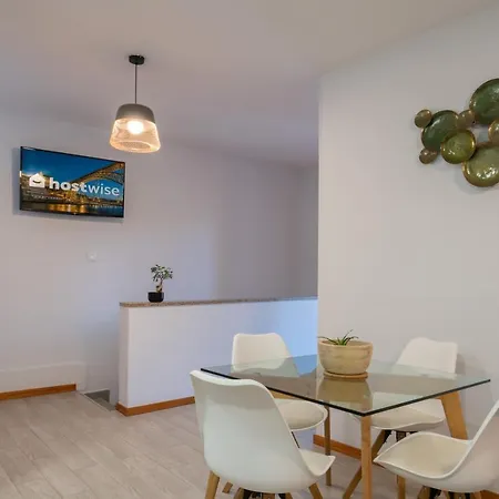 Apartment Stylish Adorable Flat In Gaia *