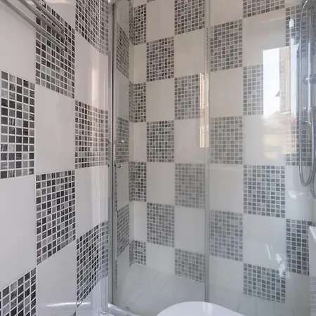 Apartment Stylish Adorable Flat In Gaia Vila Nova de Gaia